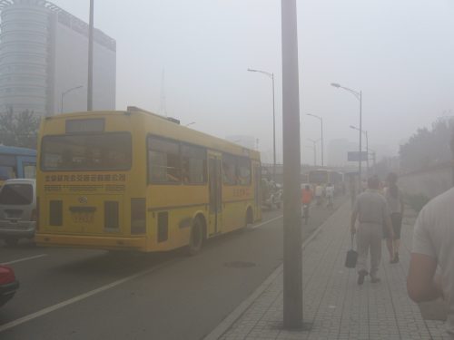 https://commons.wikimedia.org/wiki/File:Smog_pekin.JPG